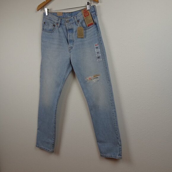 Levi's 501 Jeans Women's Size 29x30 Blue Denim 150th Anniversary Floral Patch . - Picture 3 of 13